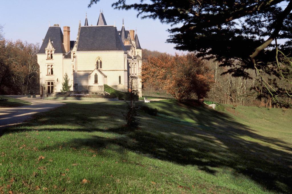 Domaine De Brou Hotel Noyant-de-Touraine Exterior photo