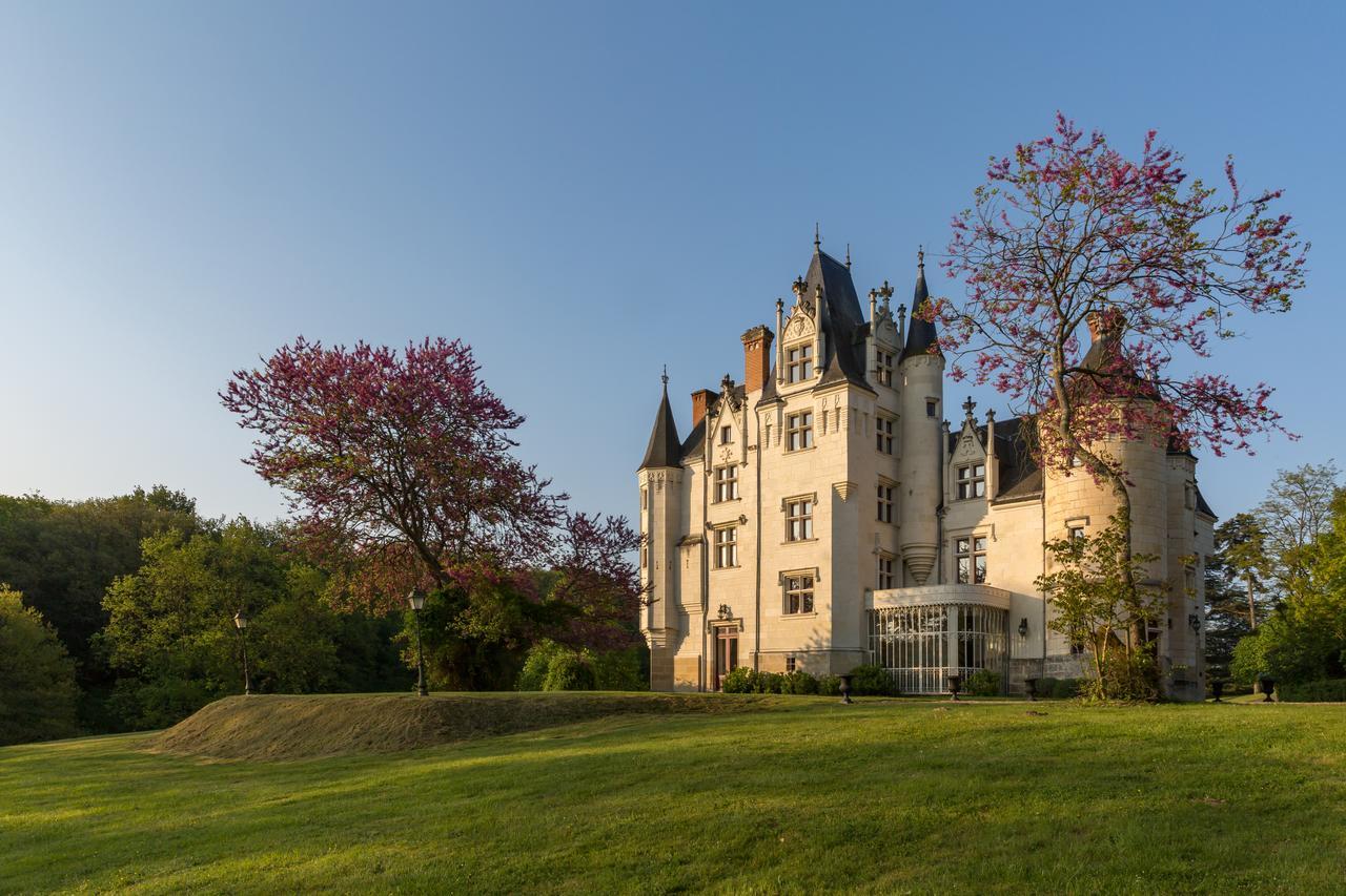 Domaine De Brou Hotel Noyant-de-Touraine Exterior photo